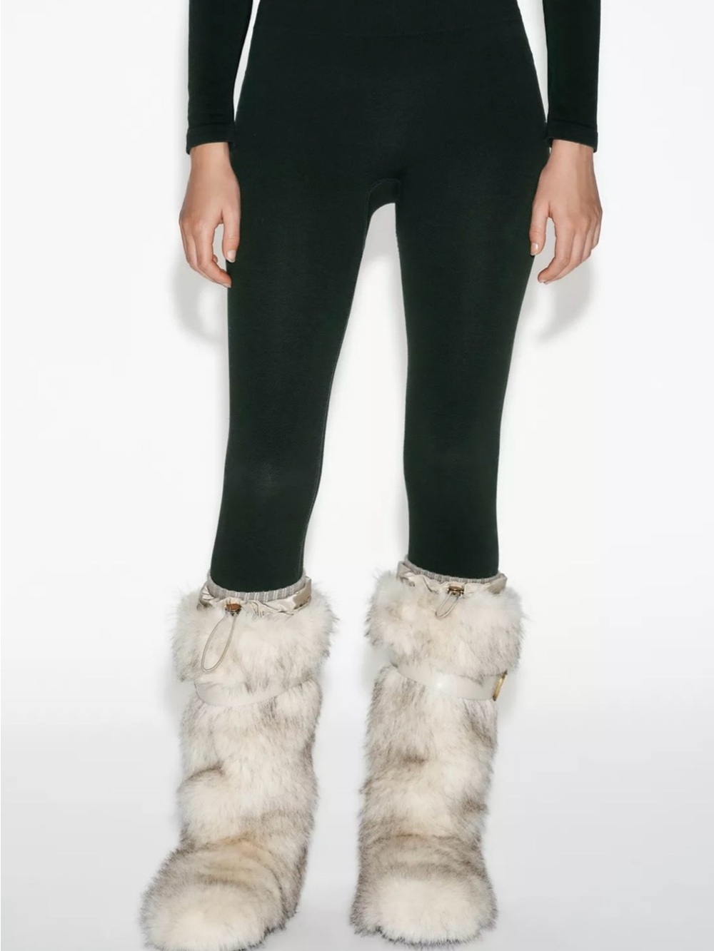 Zara Ski Collection Faux Fur Boots
Size USA 8 NWOB